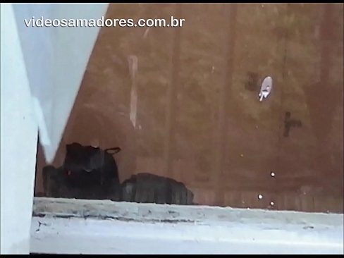 ❤️ Dyn horny yn gwylio ei gariad gyda dyn arall, yn recordio fideo fuck heb darfu ar y cwpl Fideo porn wrthon ni ☑